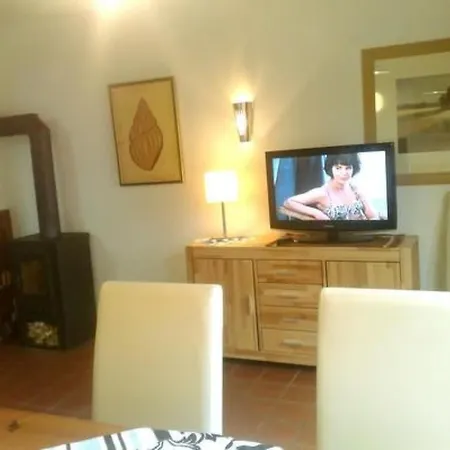 In Mit Kleiner Terrasse By Interhome Сasa de vacaciones Zandt