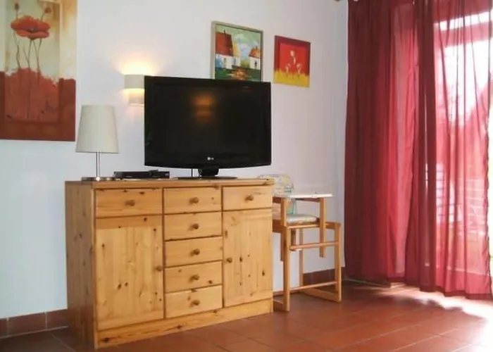 In Mit Kleiner Terrasse By Interhome Сasa de vacaciones Zandt